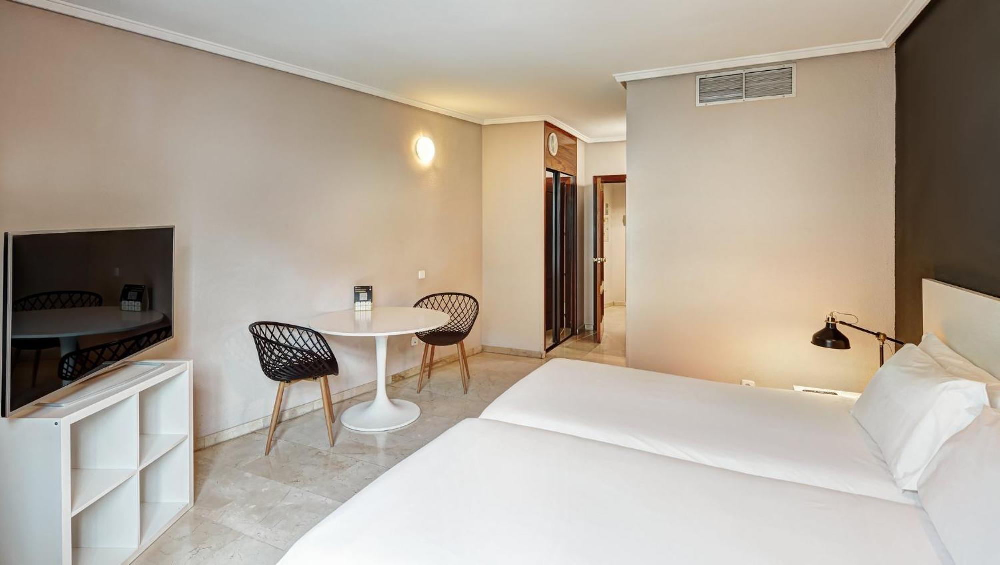 Apart-hotel Sercotel Togumar 3*