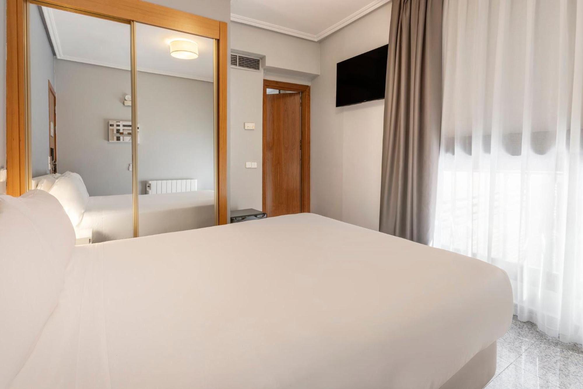 Apart-hotel Sercotel Togumar 3*